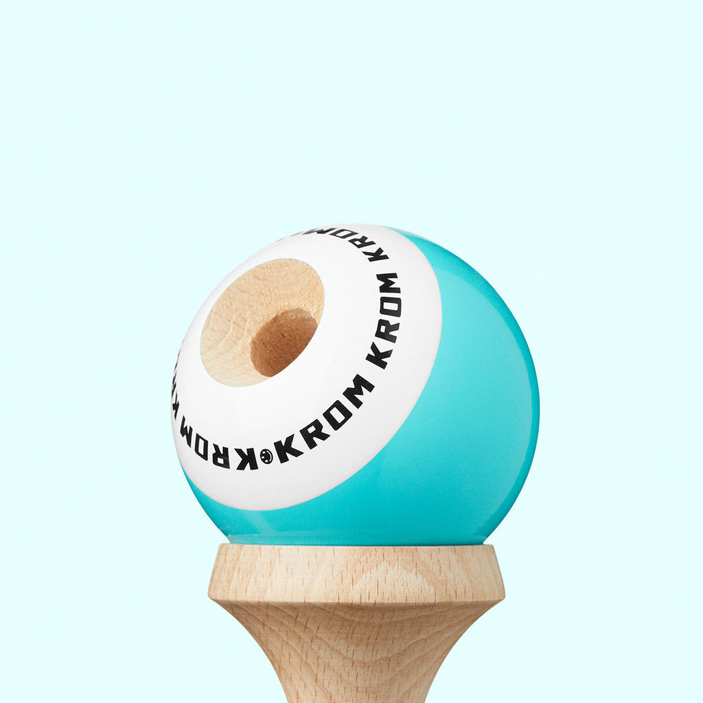 Kendama Krom Pop Sky Blue