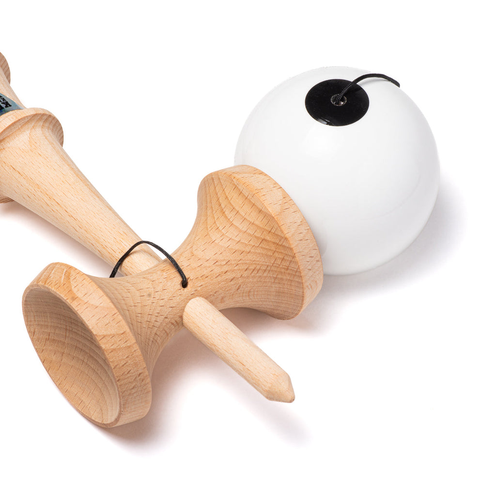 Kendama Krom Pop LOL White